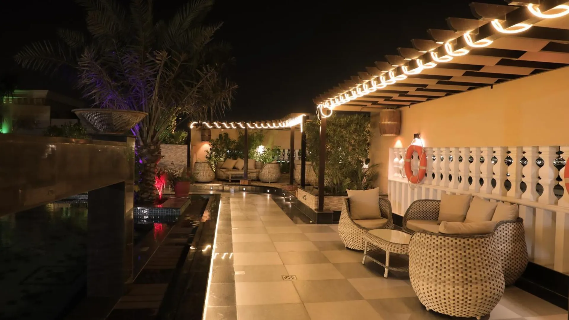 La Zona Continental Hotel Ντουμπάι